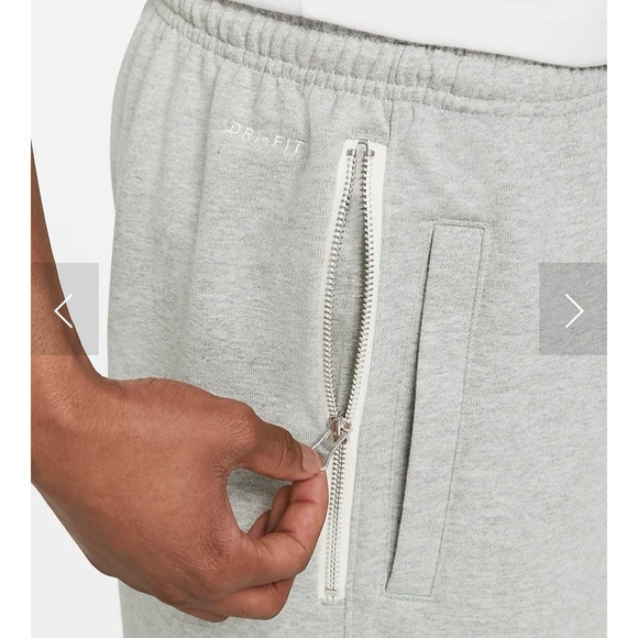 Nike Standard Issue Sweat Shorts Size L Grey Basketball French Terry Zip Pocket - Picture 3 of 12